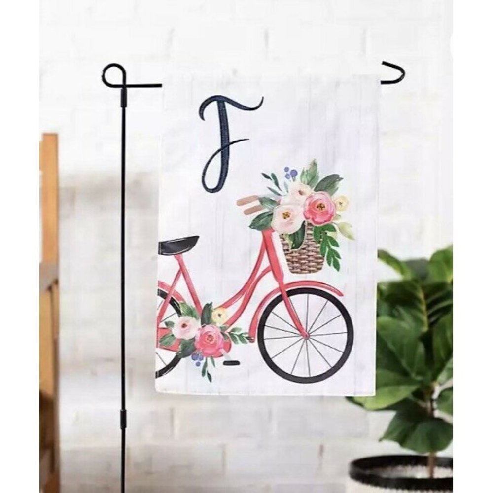 Garden‎ Flag & Stand Monogram Letter F